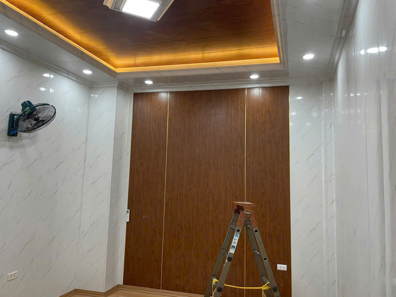 Ốp Tường Nano HD Ốp Tấm Vân Đá & Lam Sóng